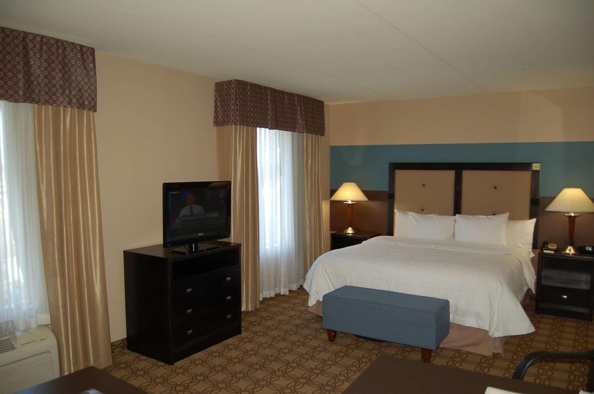 Hampton Inn & Suites Charlotte-Airport Buitenkant foto