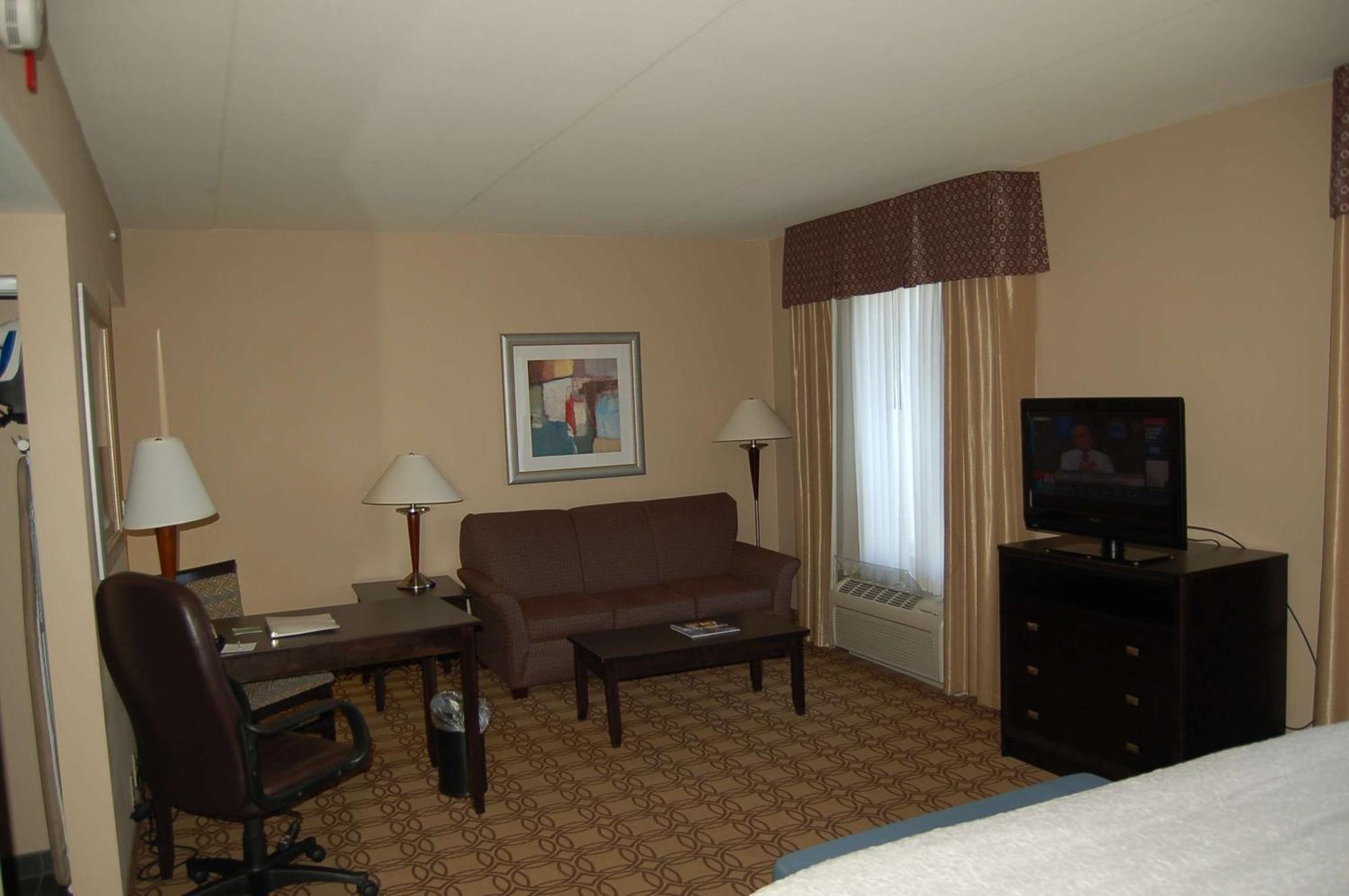Hampton Inn & Suites Charlotte-Airport Buitenkant foto