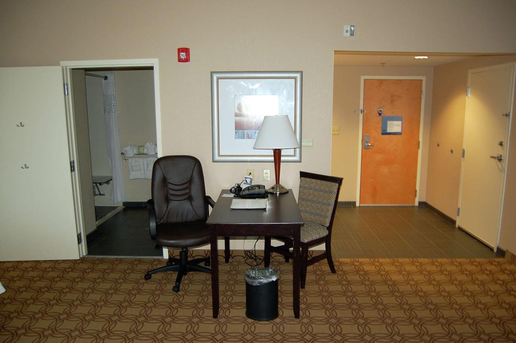 Hampton Inn & Suites Charlotte-Airport Buitenkant foto