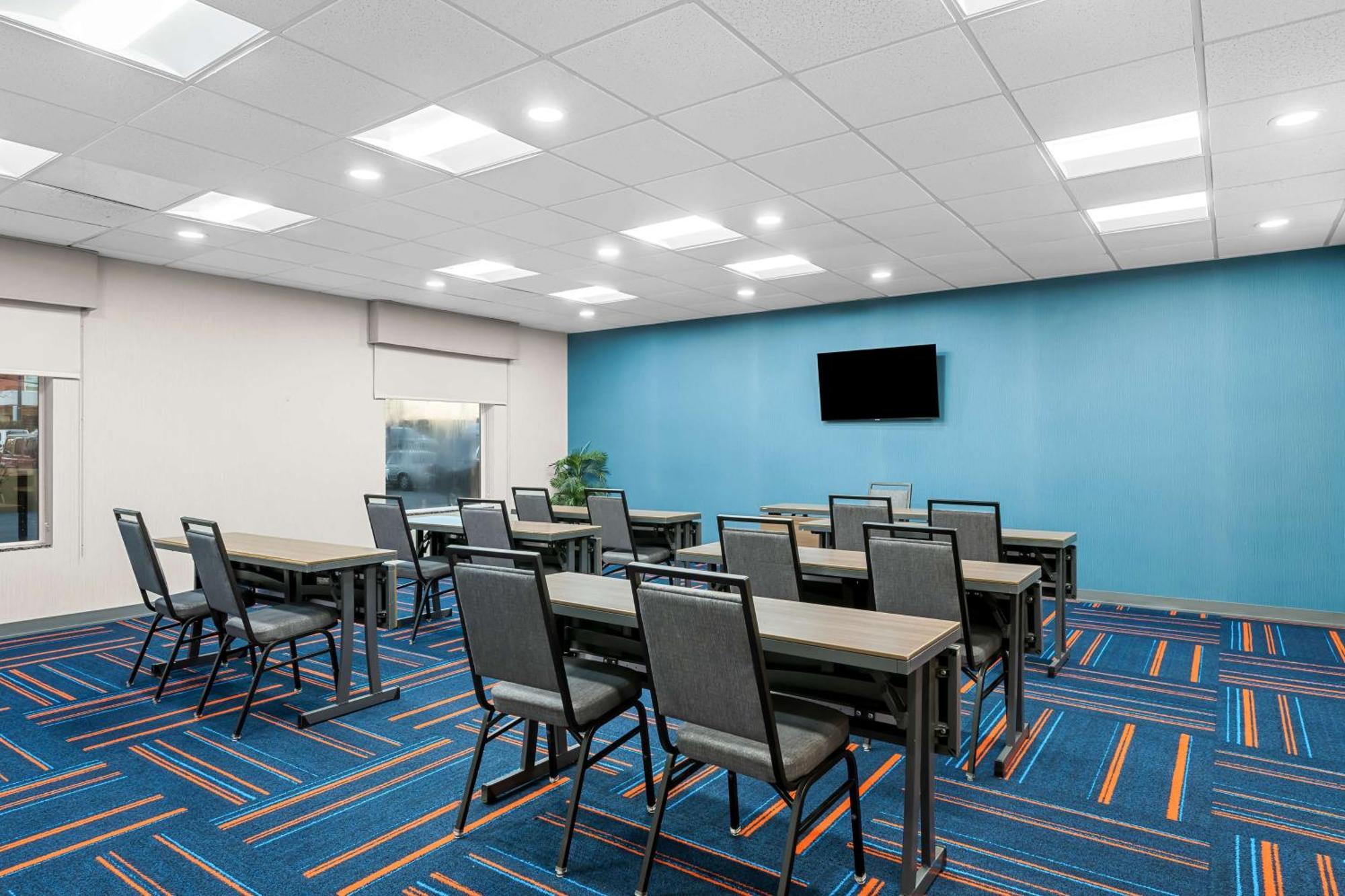 Hampton Inn & Suites Charlotte-Airport Buitenkant foto
