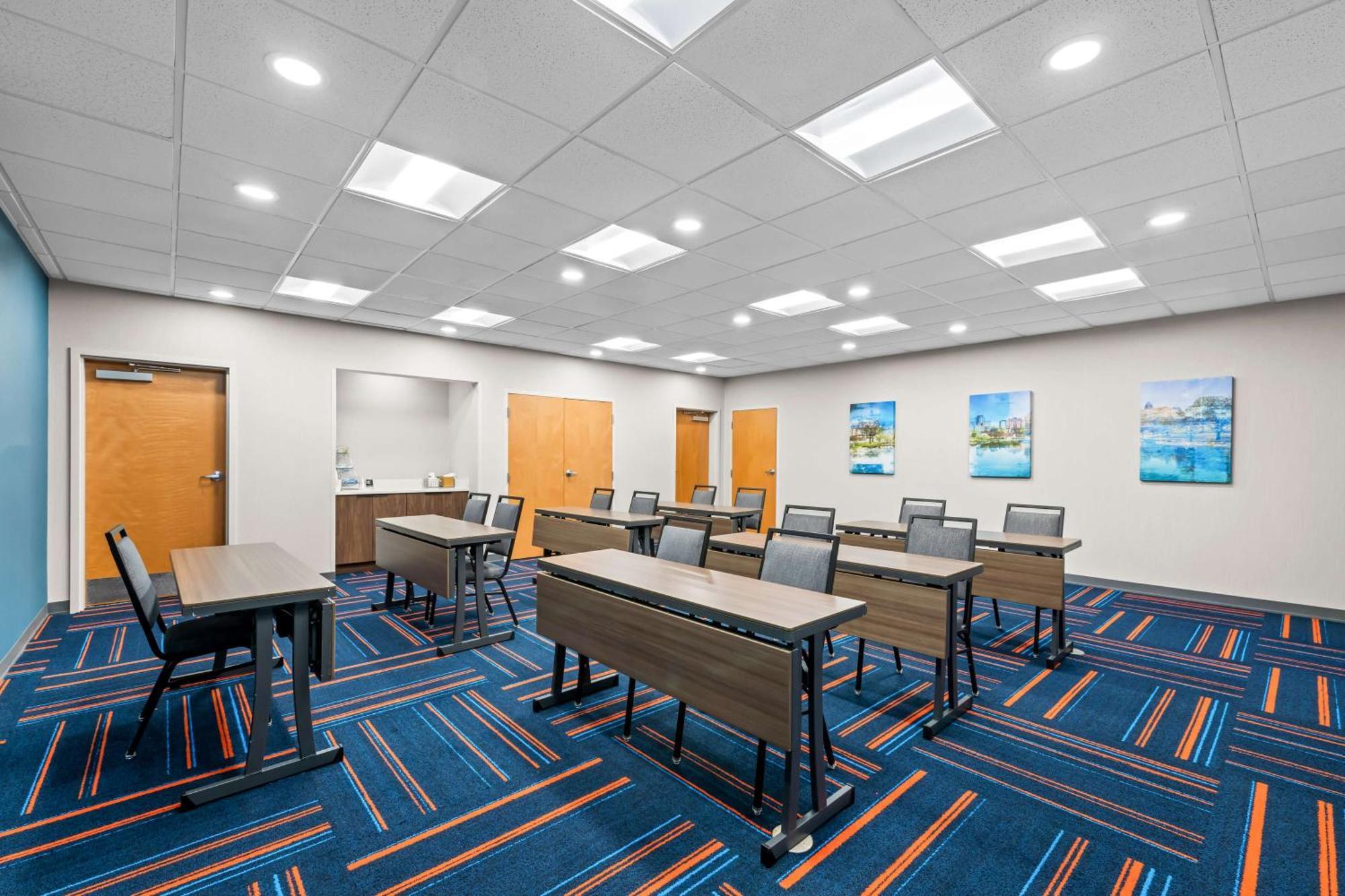 Hampton Inn & Suites Charlotte-Airport Buitenkant foto