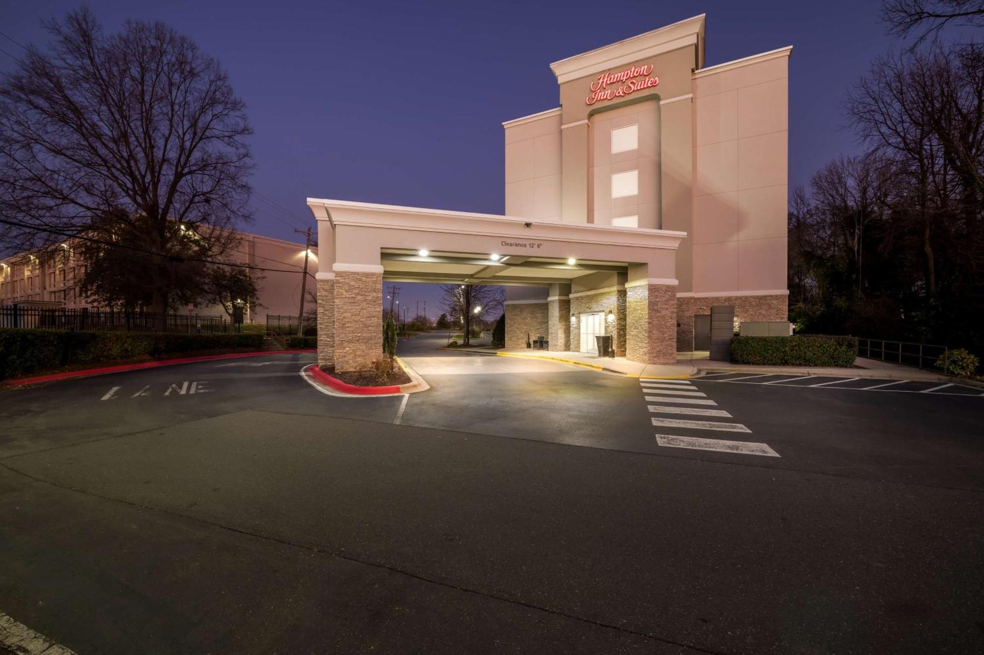 Hampton Inn & Suites Charlotte-Airport Buitenkant foto